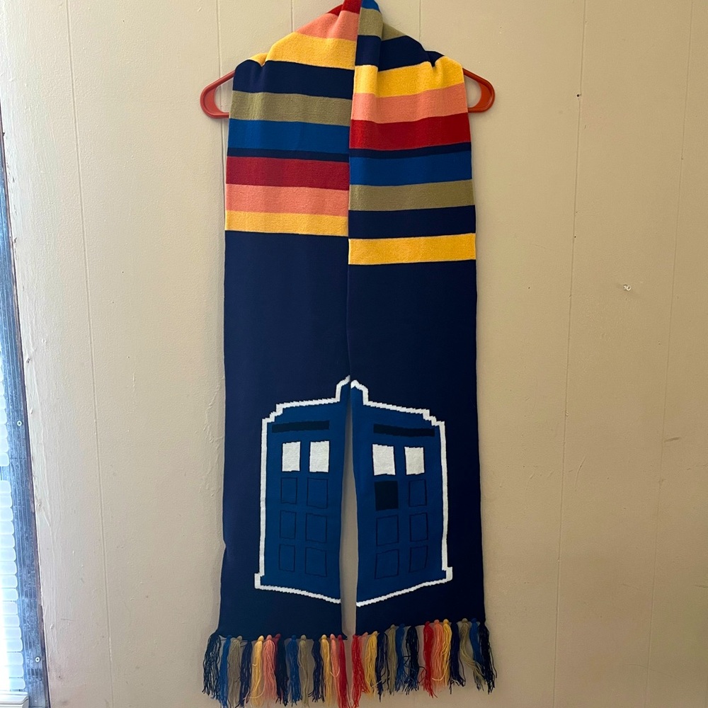 Doctor Who Tardis Scarf